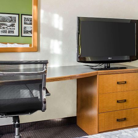 Sleep Inn & Suites Bensalem Esterno foto