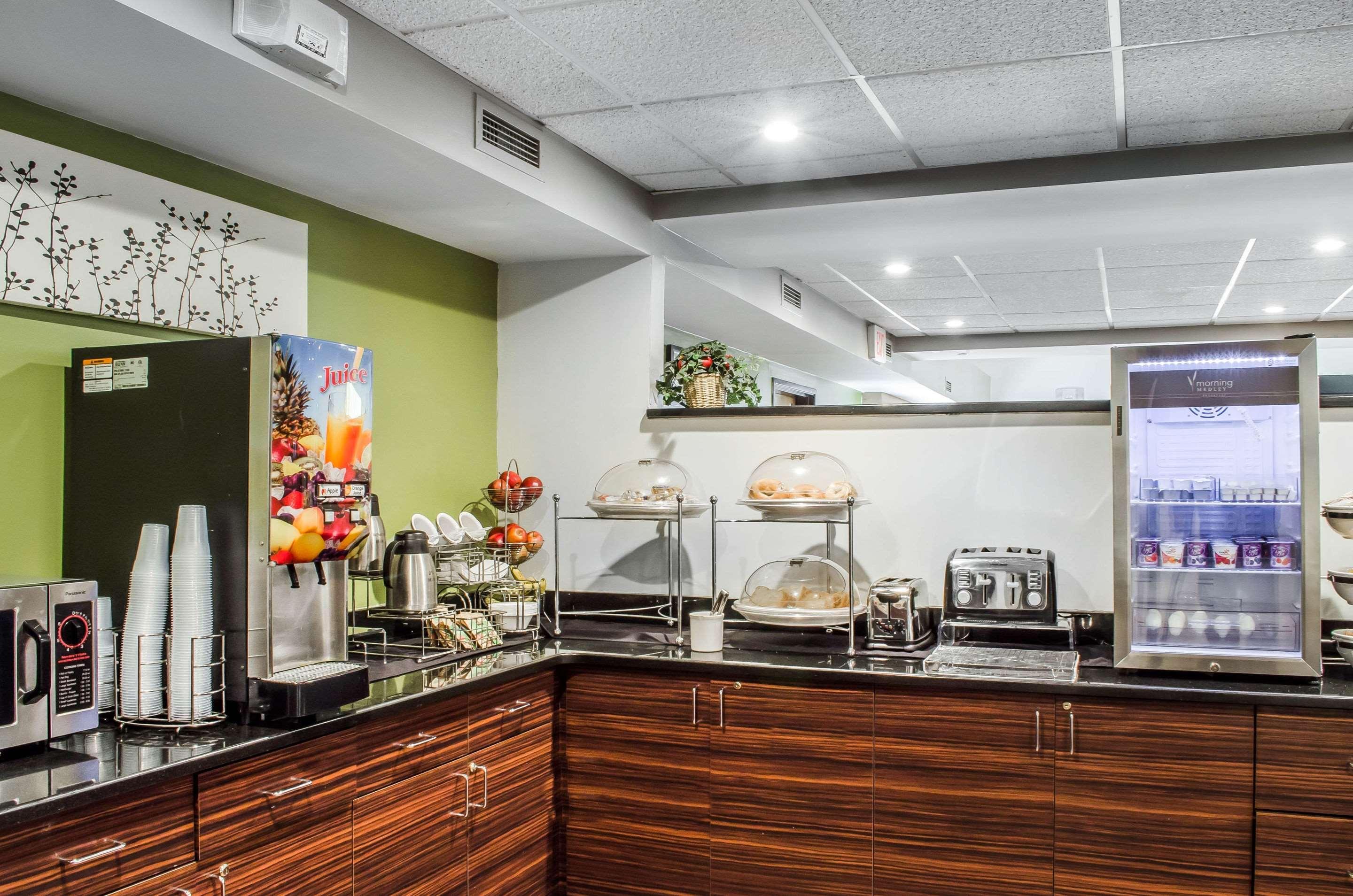 Sleep Inn & Suites Bensalem Esterno foto