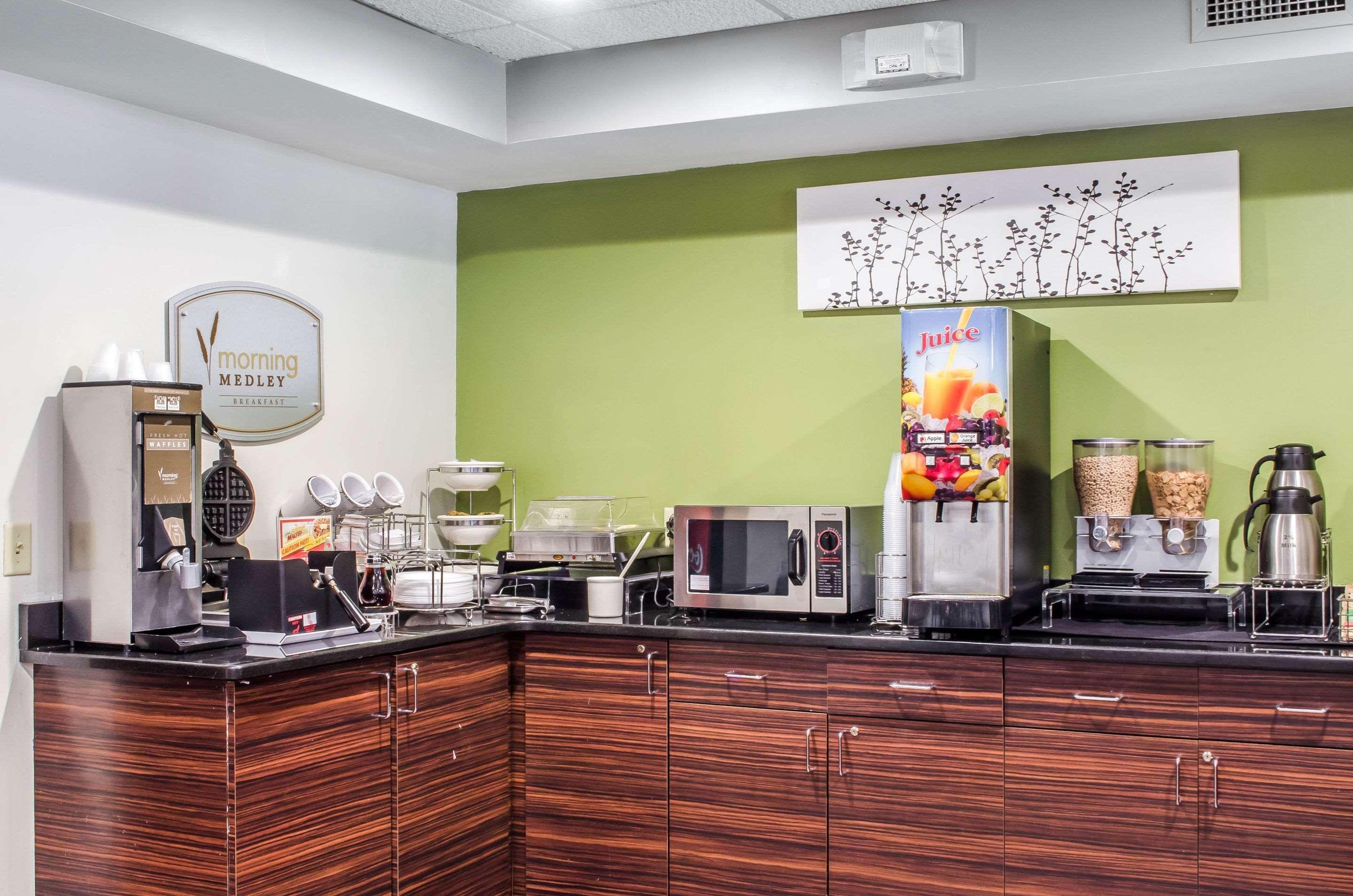 Sleep Inn & Suites Bensalem Esterno foto